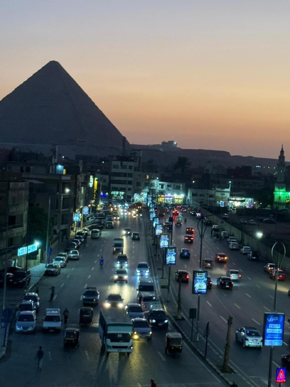 Khufu Pyramids Inn Nazlet el-Sisi ภายนอก รูปภาพ